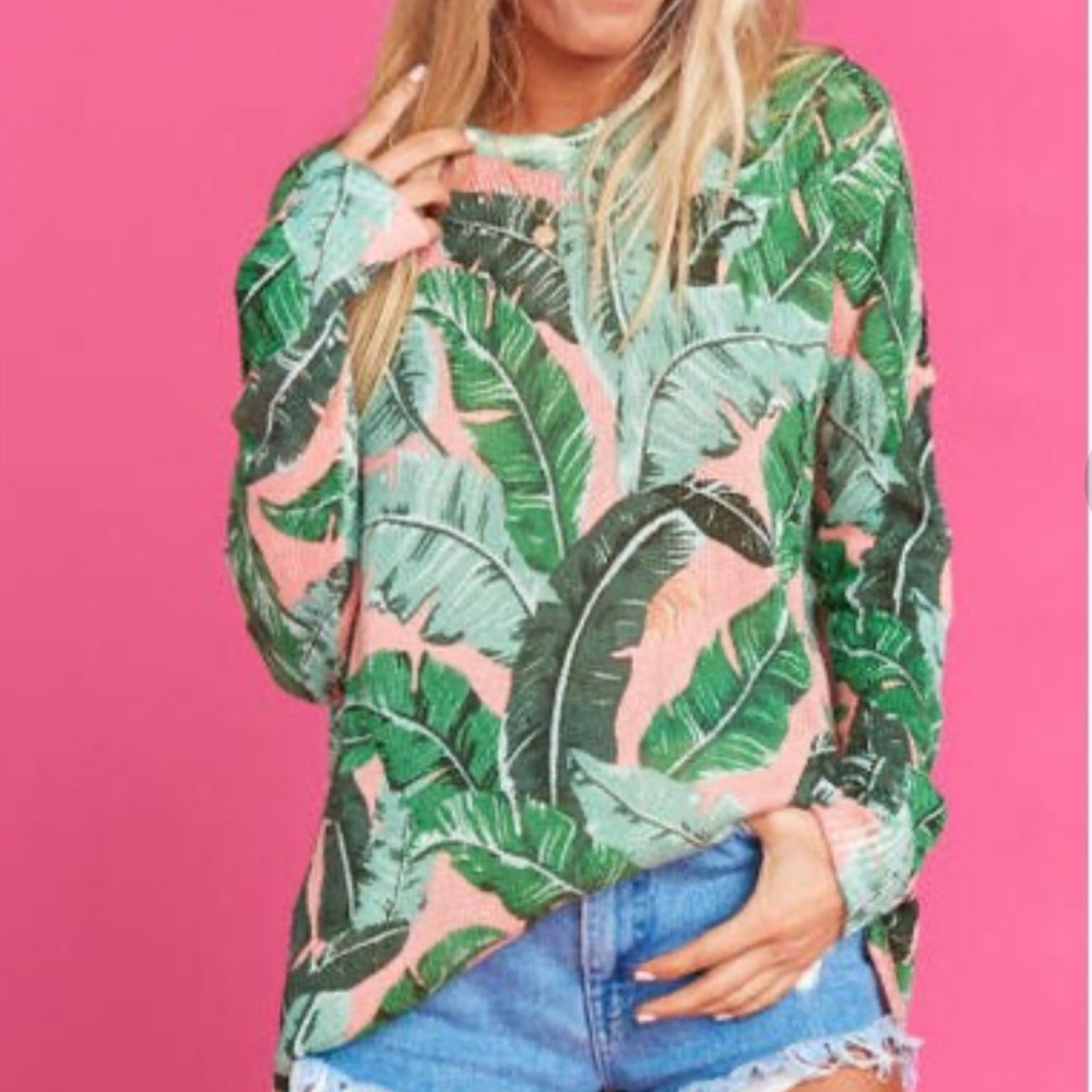 Mumu Bonfire Sweater in Beverly Barbie π - Picture 2 of 7
